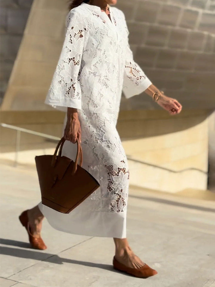 AVENIRA – MODERN FLOWING REFINED LACE DRESS