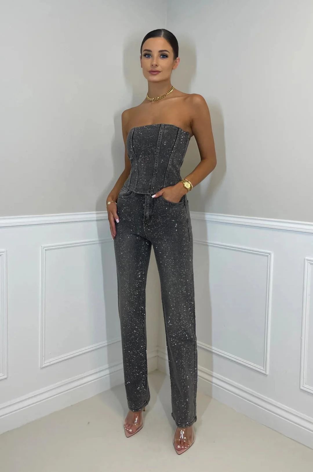 AVALYNTRA – DIAMOND EMBELLISHED STATEMENT JEANS