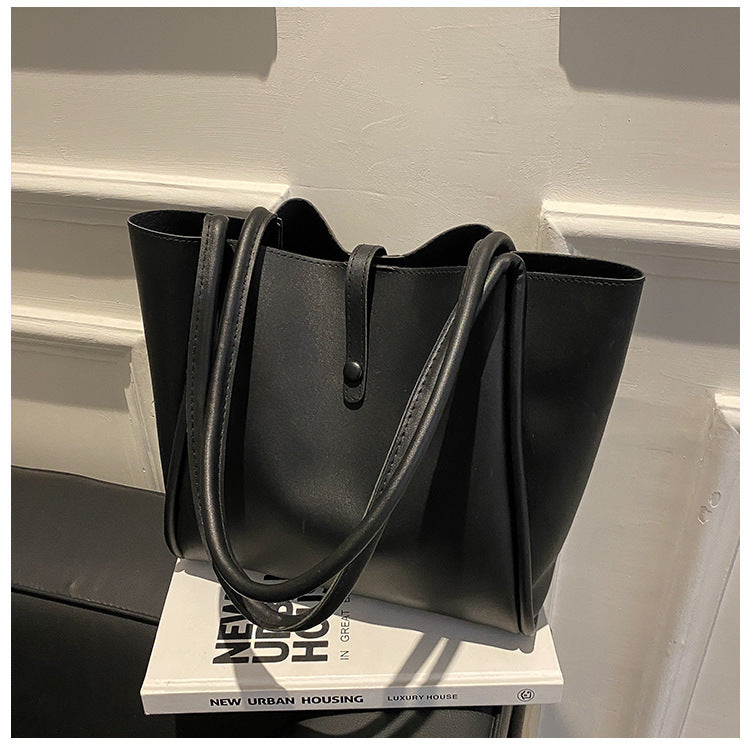 LIORA- Large Carry Bag