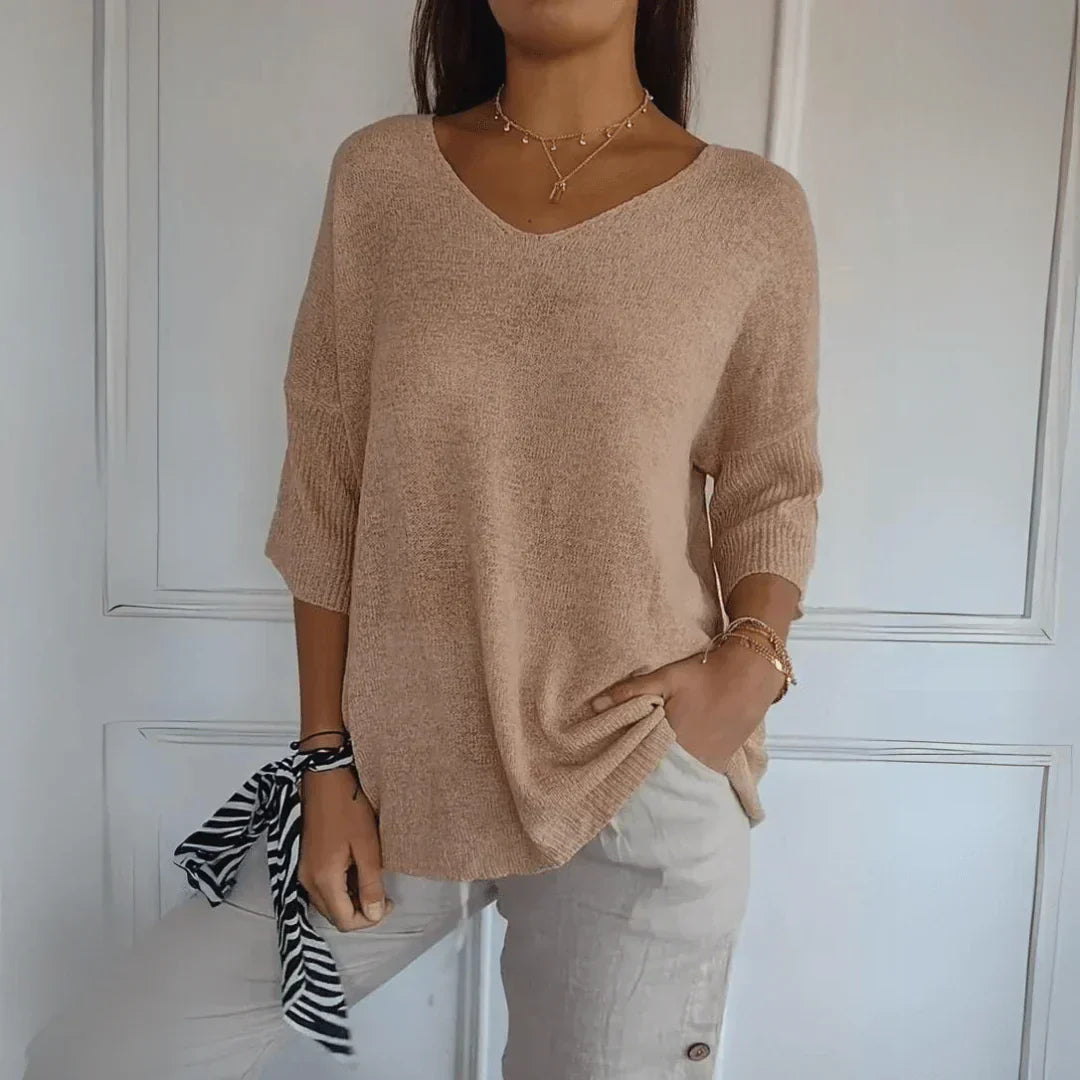 Hadley - Slimming V-Neck Top
